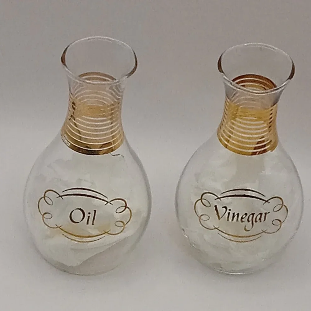 PYREX GLASS  Oil & Vinegar Cruets and Salt Pepper Shakers No Stoppers Gold Band - Picture 5 of 8